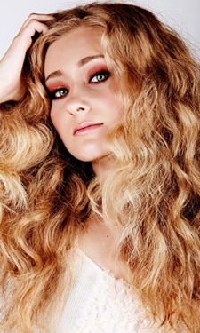 curly-prom-hair