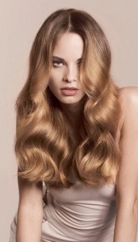 buttery blonde hair colour